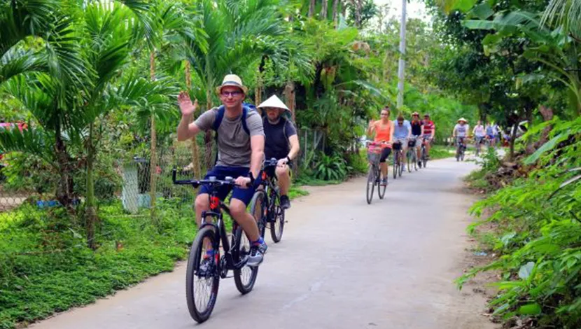 bike-tour-mekong-delta